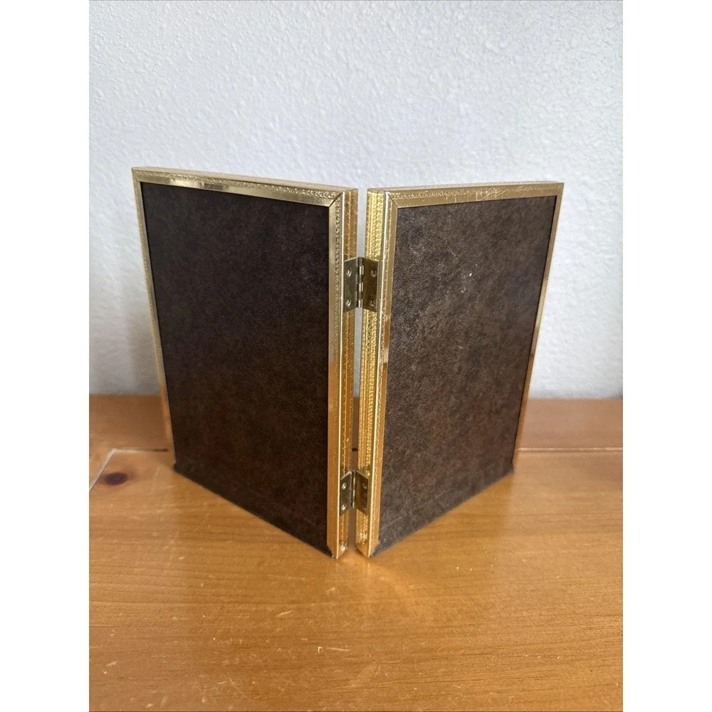 VINTAGE MCM GOLD BRASS HINGED STANDING FOLDING PICTURE‎ FRAMES 5 X 7 PHOTOS